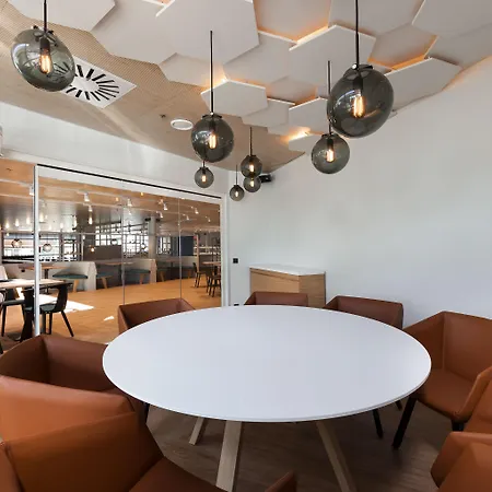 Hotel Scandic Helsinki Aviacongress 4*