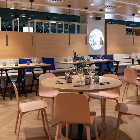 Hotel Scandic Helsinki Aviacongress 4*