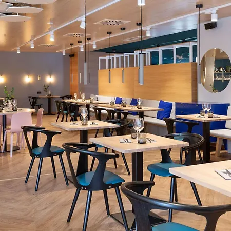 Scandic Helsinki Aviacongress 4*