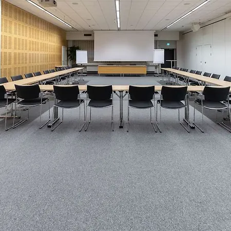 Scandic Helsinki Aviacongress 4*