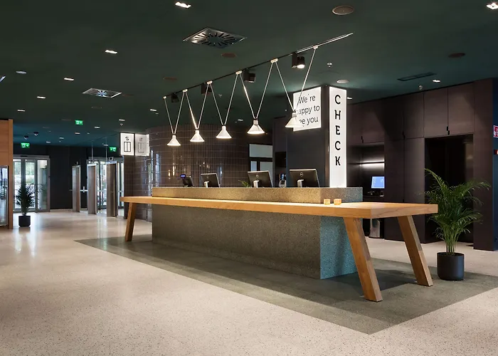 Scandic Helsinki Aviacongress 酒店