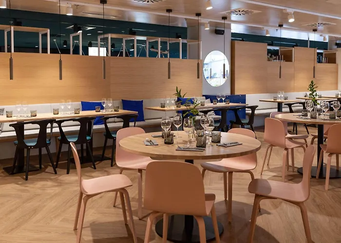 Hotel Scandic Helsinki Aviacongress 4*