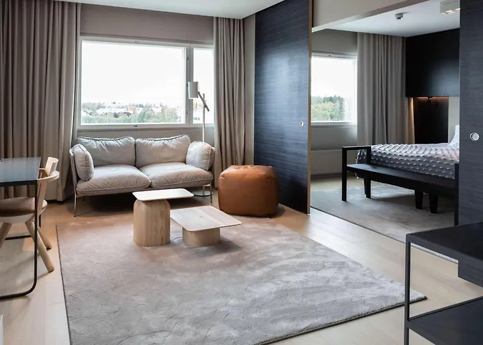 Scandic Helsinki Aviacongress 酒店 4*