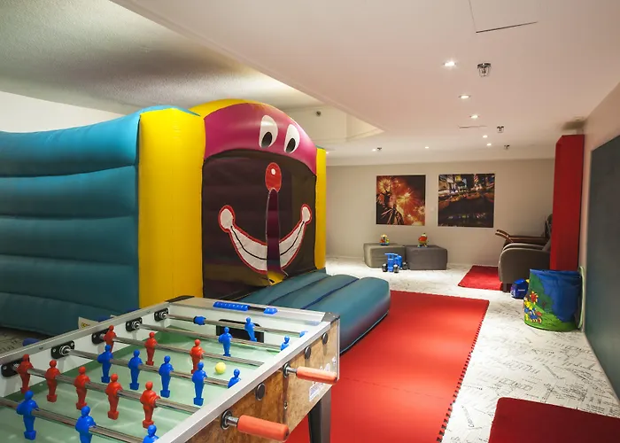 Scandic Helsinki Aviacongress 酒店