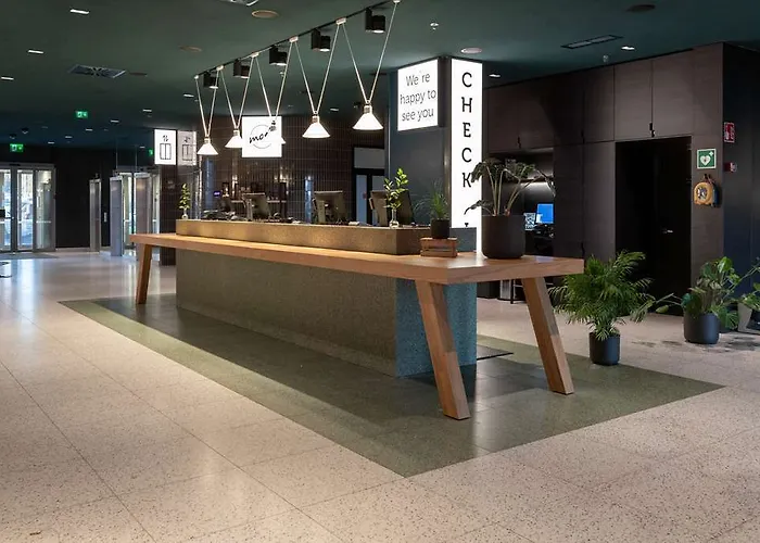 酒店 Scandic Helsinki Aviacongress 万塔